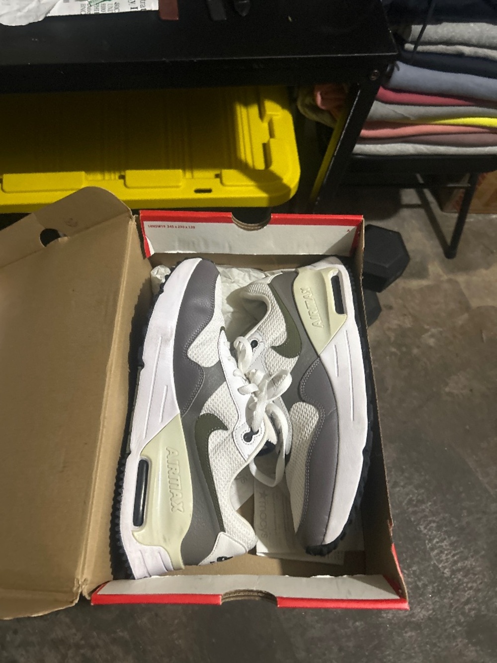 Nike Air Max Gray/Green size 101/2
